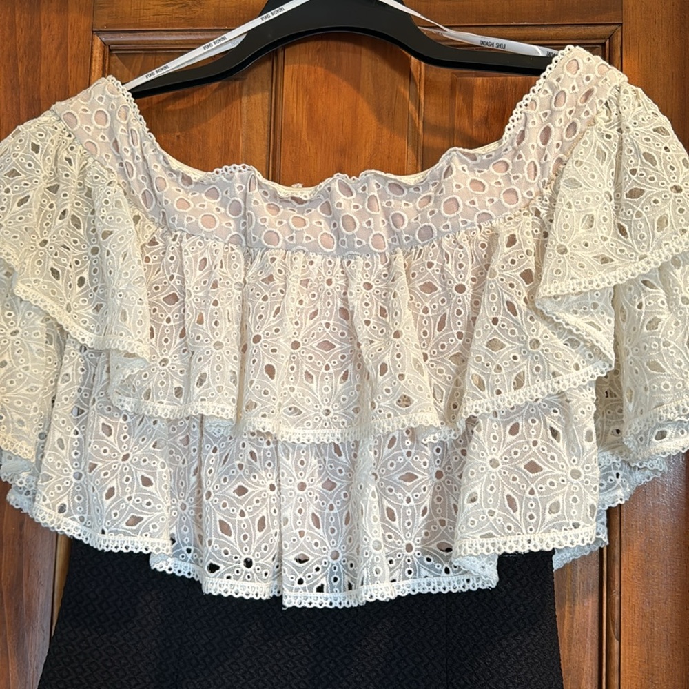 Tadashi Shoji off the shoulder dress - Picture 4 of 9